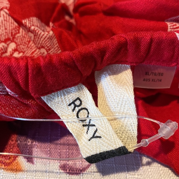 NWTS Roxy Red Halter Top - Picture 9 of 12